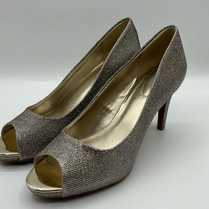 Bandolino Women's Rainaa Pump